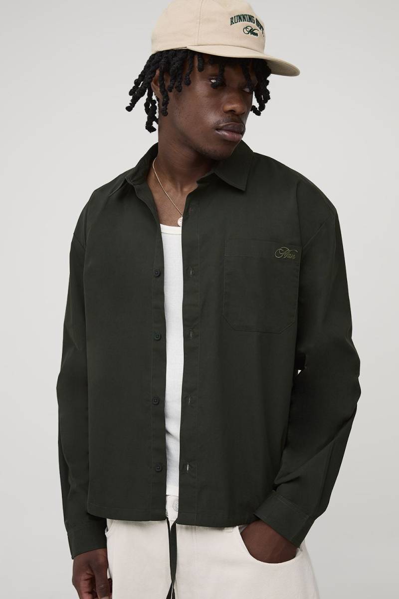 Tall kastiges Oversize Hemd mit B-Stickerei - Khaki - M, Khaki von boohooman