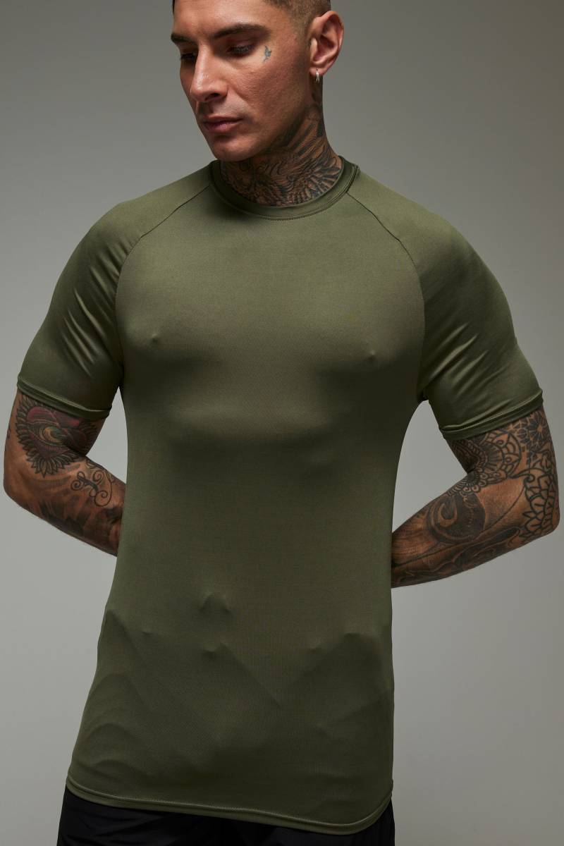 Tall Man Active Lightweight Essentials Fitness Muscle Fit T-Shirt mit Raglanärmeln - Khaki - M, Khaki von boohooman