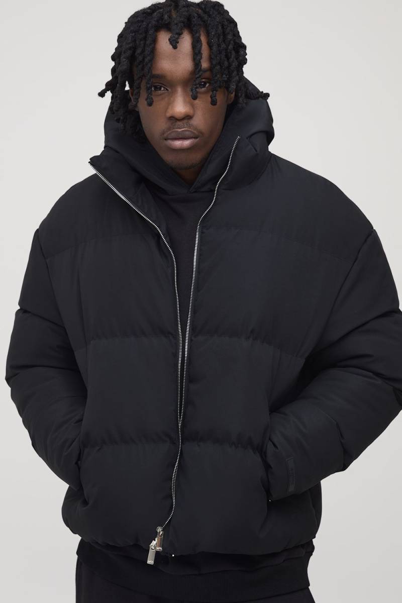 Tall kastige Man Steppjacke mit Trichterkragen in Schwarz - XL, Schwarz von boohooman