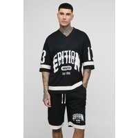 Tall Mesh T-Shirt mit V-Ausschnitt & Shorts von boohooman