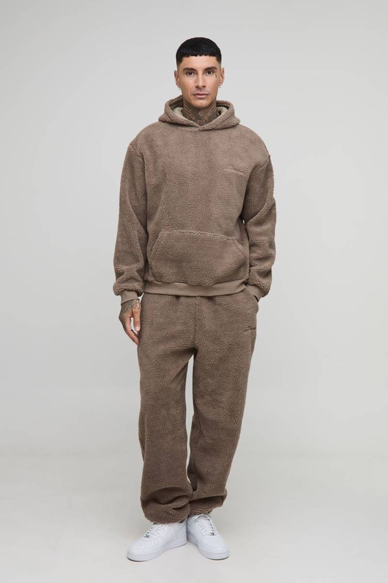 Tall bestickter Oversize Official Trainingsanzug mit Kapuze - Taupe - M, Taupe Tall bestickter Oversize Official Trainingsanzug mit Kapuze - Taupe - M, Taupe von boohooman
