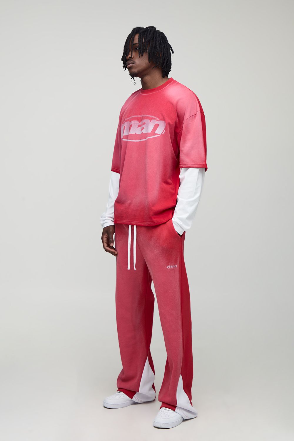 Tall kastiges geprägtes Oversize T-Shirt & lockere Jogginghose - Rot - S, Rot Tall kastiges geprägtes Oversize T-Shirt & lockere Jogginghose - Rot - S, Rot von boohooman