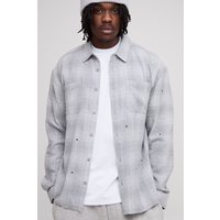 Tall Oversized Distressed Hardware Detail check Check Shirt von boohooman