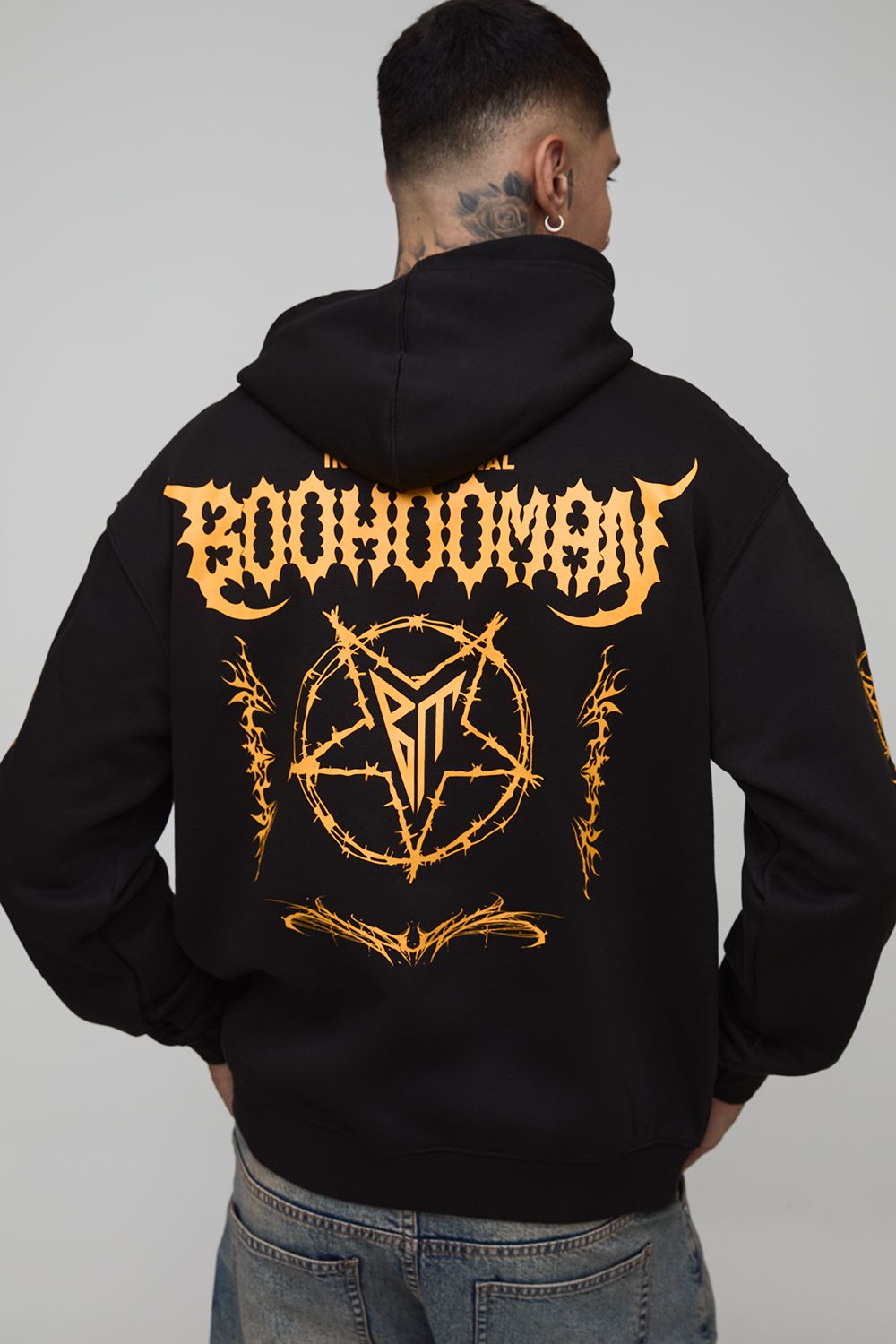 Tall Oversized Gothic Man Print Hoodie von boohooman
