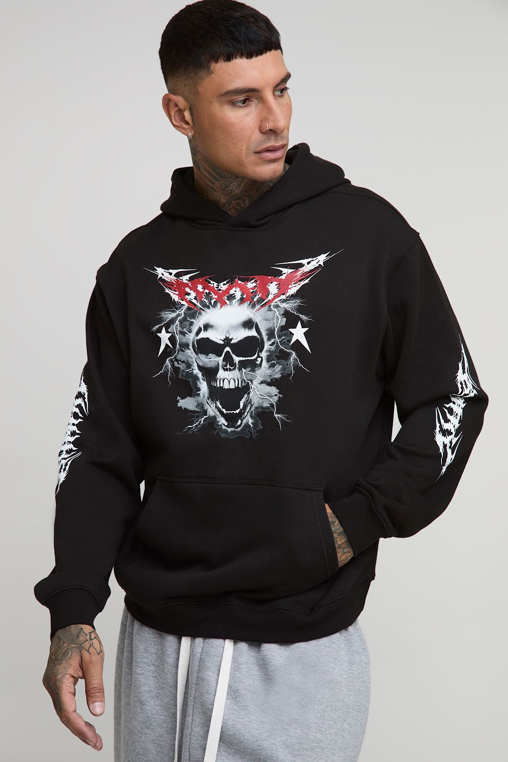 Tall Oversize Hoodie mit Gothic Totenkopf Man Print - Schwarz - L, Schwarz von boohooman