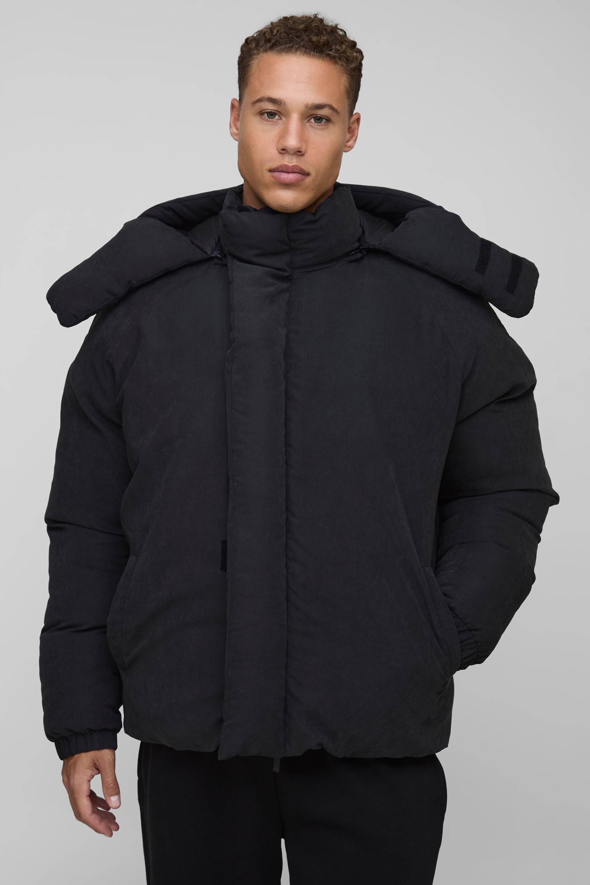 Tall Regular Fit Man Extreme Heavy Padded Hooded Puffer Coat In Black - Schwarz - 2XL, Schwarz von boohooman