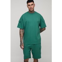 Tall T-Shirt mit Utility-Tasche & Cargo-Shorts von boohooman
