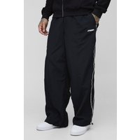 Tall gestreifte Parachute-Hose mit Stickerei - Schwarz - S, Schwarz von boohooman