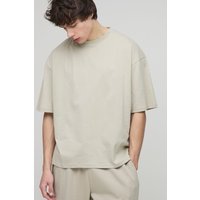 Tall kastiges Basic Oversize Rundhals T-Shirt - light khaki - L, light khaki von boohooman