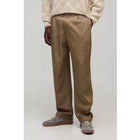 Schmale Hose mit Bundfalte - Taupe - 32, Taupe von boohooman
