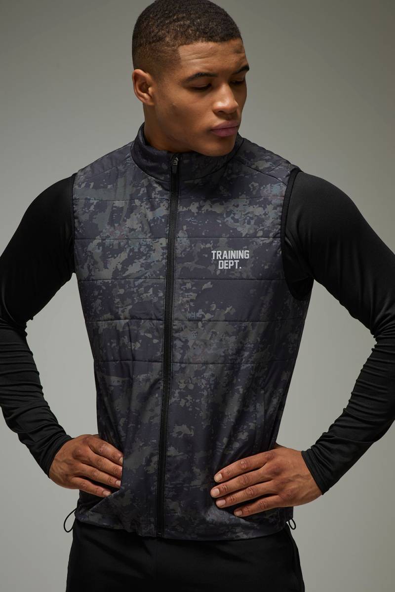 Man Active Slim-Fit Camouflage Weste - Tarnfarben - M, Tarnfarben von boohooman