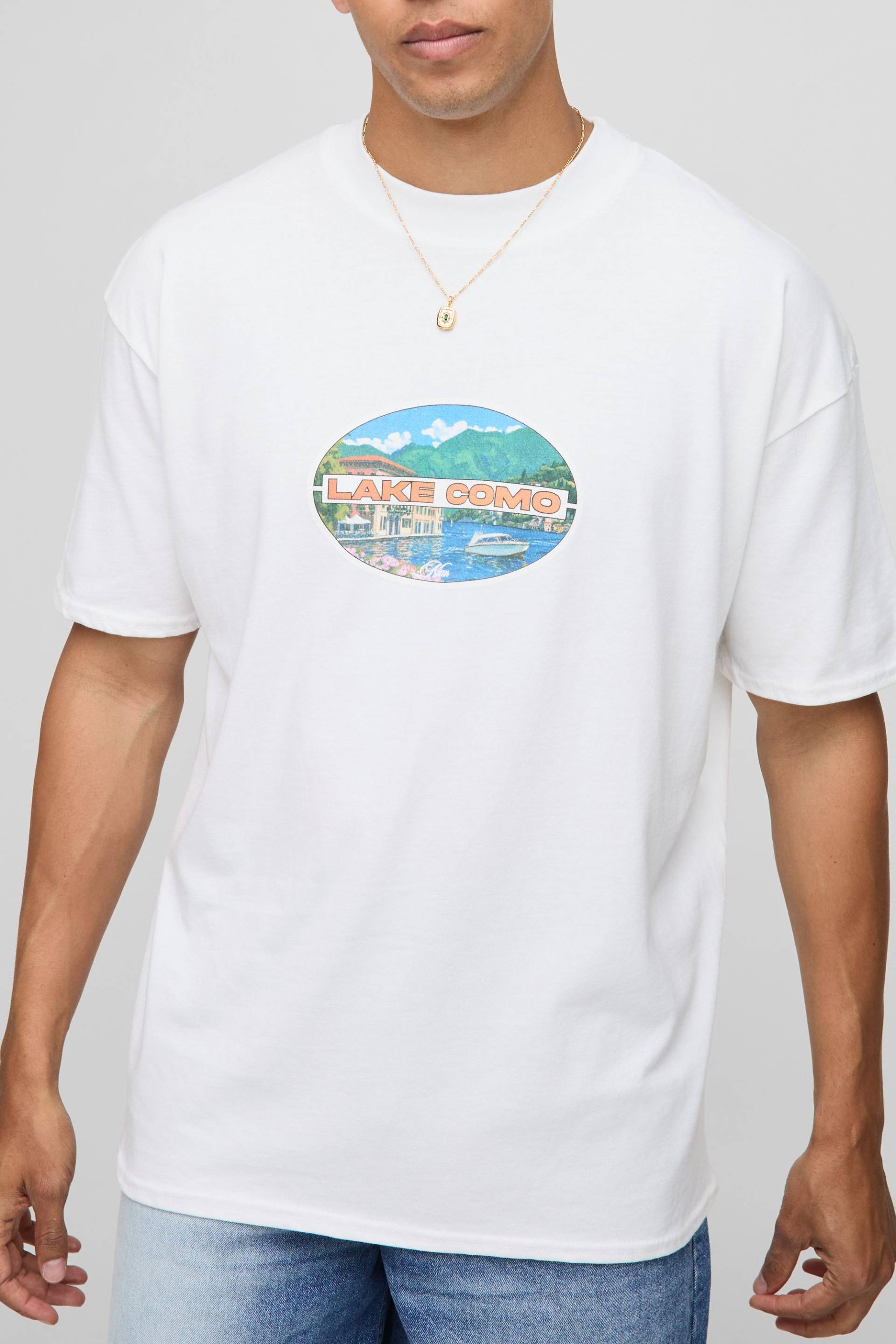 Weißes Oversize T-Shirt mit MAN Lake Como Print - XS, Weiß von boohooman