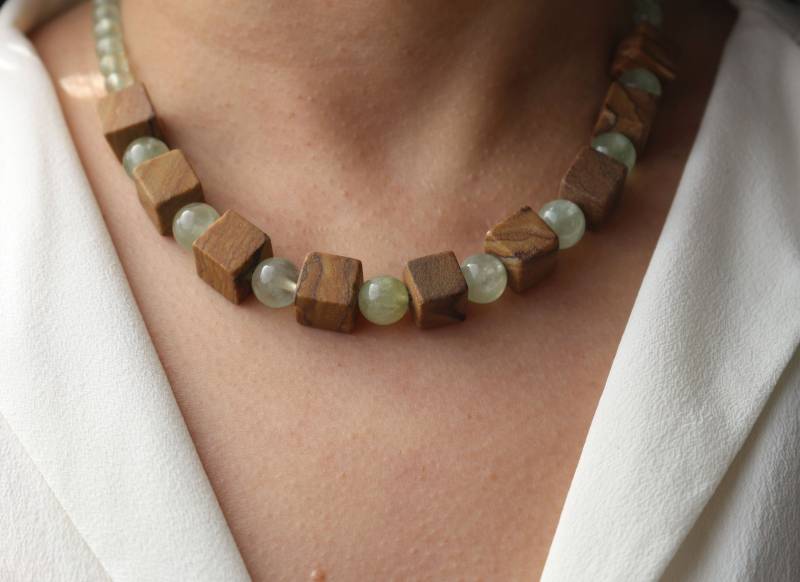 Elegante Landschaftsjaspis Prehnit Halskette, Perlenkette Mit Grünen Und Braunen Perlen, Magnetverschluss, #3 von boshilian