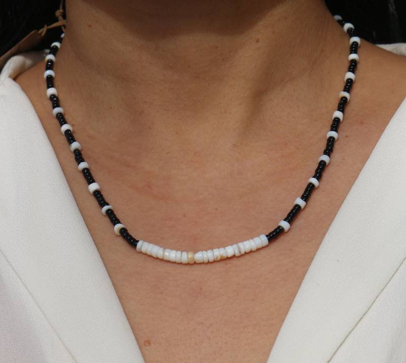 Halskette Aus Schwarze Onyx Weiße Steinscheiben, Edelsteinkette, Edelsteinhalskette, Edelstein Schmuck, Dünne Kette, #20 von boshilian