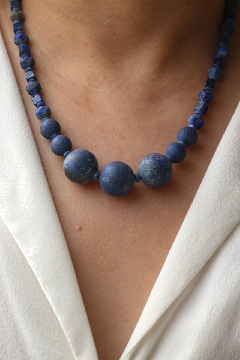 Lapislazuli Kette, Edelsteinkette, Edelstein Schmuck, Halskette Lapislazuli, Matt Perlen Halskette, #65 von boshilian