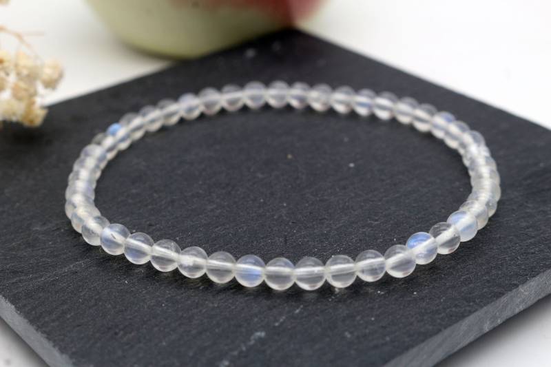 Zartes 4mm Armband Mit Echtem Mondstein, Stretch Blau Mondstein Armband, Super Hohe Qualität von boshilian