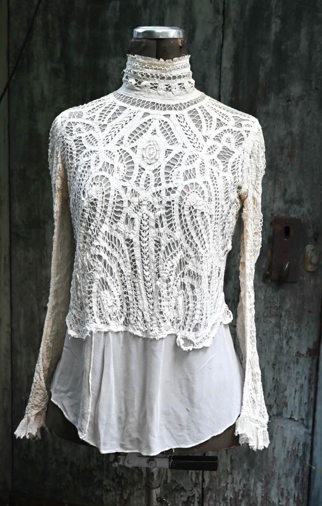 Antike Frauen Bluse Aus Baumwolle Und Seide von boundMunich