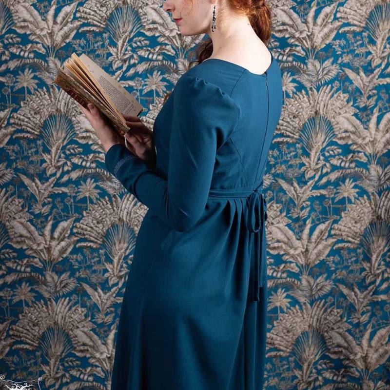 Regency-Kleid, Jane-Austen-stil, Ann Elliott, Entenblauer Krepp, Midi-Länge, Langarmkleid Regency-Kleid, Jane-Austen-stil, Ann Elliott, Entenblauer Krepp, Midi-Länge, Langarmkleid von boutiquemaureenvinot