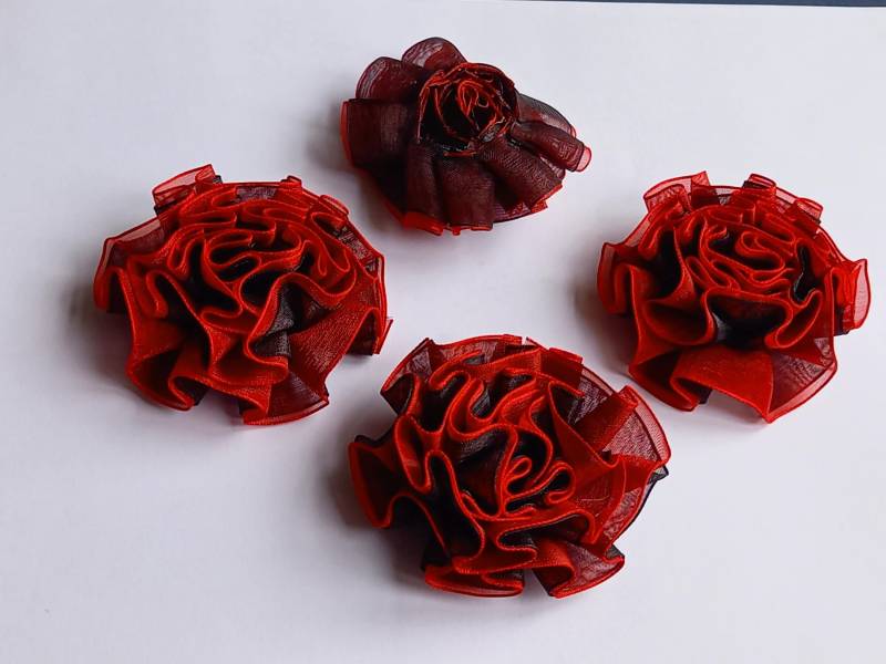 4 Rote Und Schwarze Chiffon Blumenköpfe 6 cm Doppelte Schicht Rosen von bowsbeads100