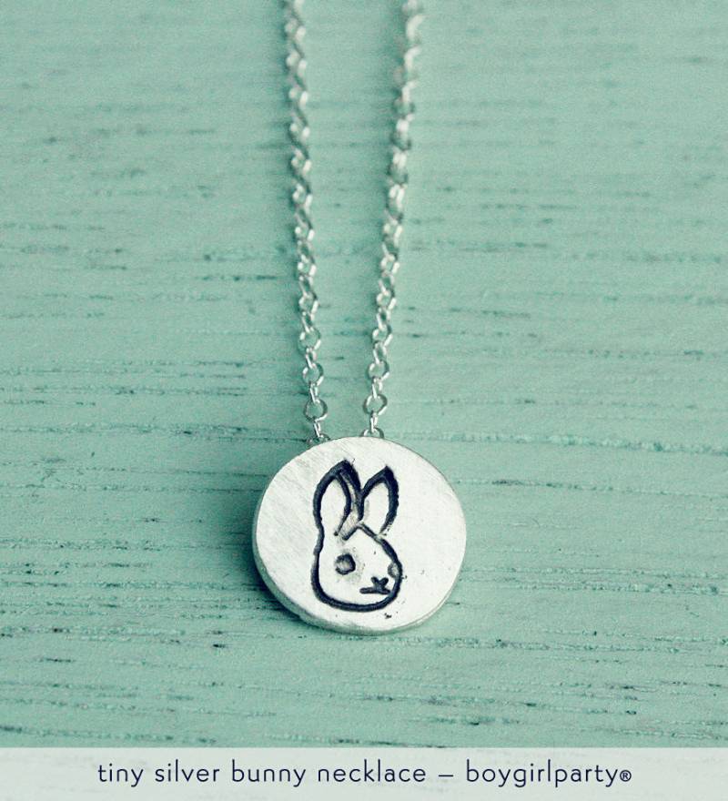 Kleine Häschen-Halskette Tierschmuck Kleiner Sterling Silber Hasen-Anhänger Zarter Kaninchenschmuck Halsketten Für Damen Kleine Häschen-Halskette Tierschmuck Kleiner Sterling Silber Hasen-Anhänger Zarter Kaninchenschmuck Halsketten Für Damen von boygirlparty