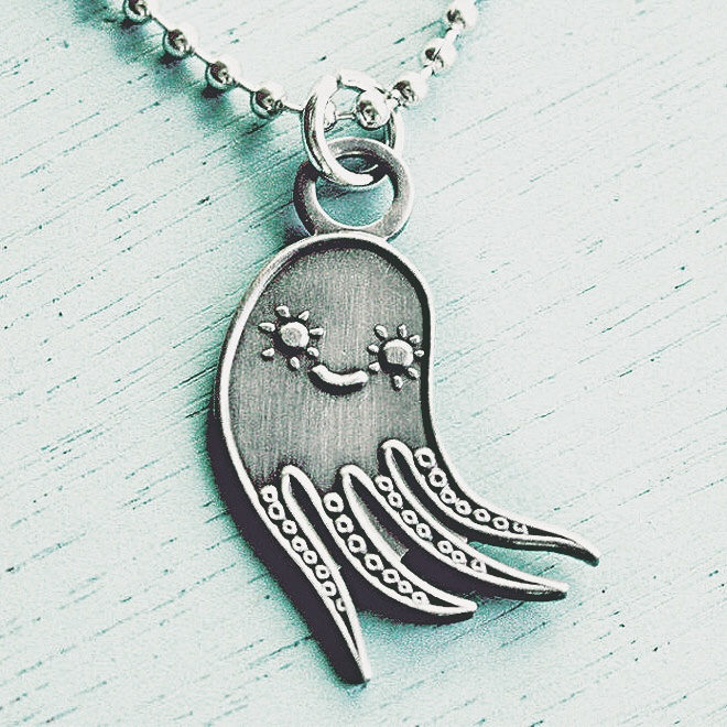 Oktopus - Tintenfisch-Anhänger Ozean-Halskette, Schwester Tier Halskette, Geschenk, Geschenk Für Sie, Quallen Krake Meerjungfrau Natur Schmuck Kraken Oktopus - Tintenfisch-Anhänger Ozean-Halskette, Schwester Tier Halskette, Geschenk, Geschenk Für Sie, Quallen Krake Meerjungfrau Natur Schmuck Kraken von boygirlparty