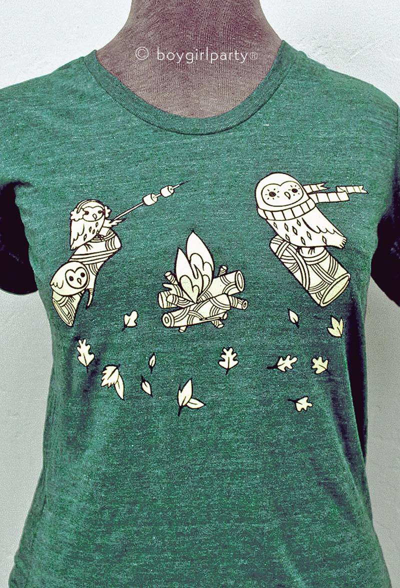 Retro Eule Tshirt - Cottagecore T-Shirt Einzigartiges Unisex Eulen-Liebhaber Geschenk Folksy Niedliches Tierliebhaber Im Freien Themen von boygirlparty