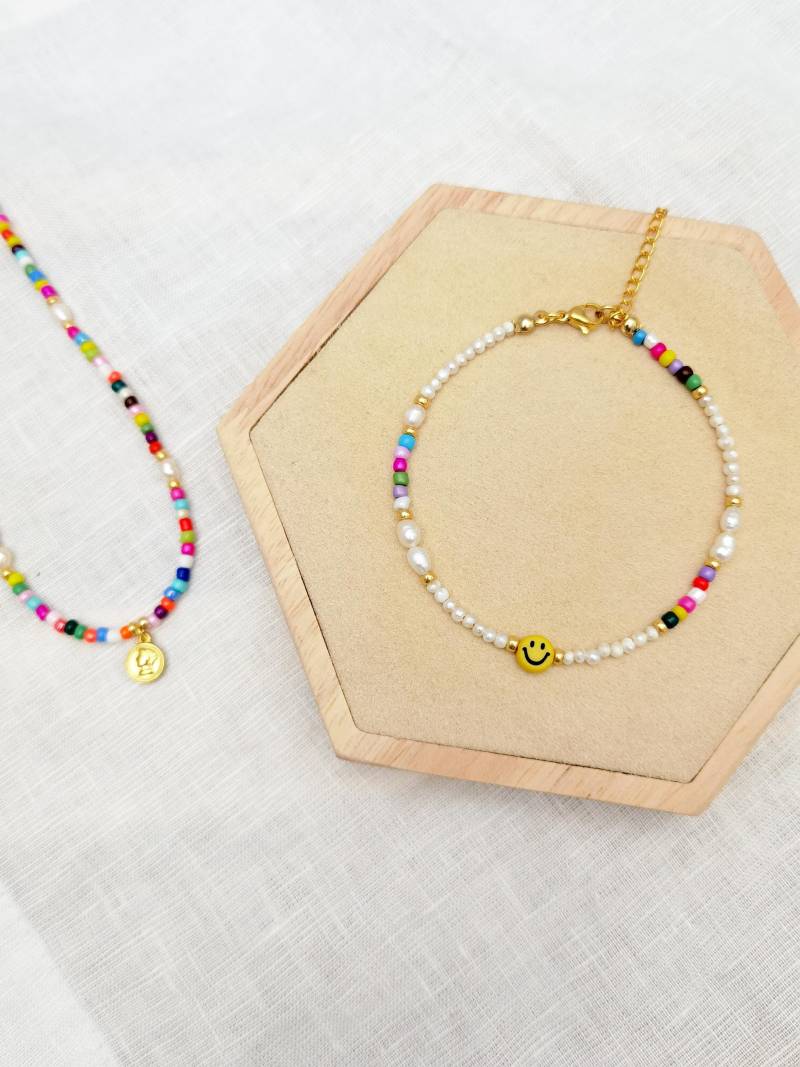 Bunte Fußkette Mit Süßwasserperlen Und Smiley I Fußkettchen Festival Schmuck Sommer von bracelens