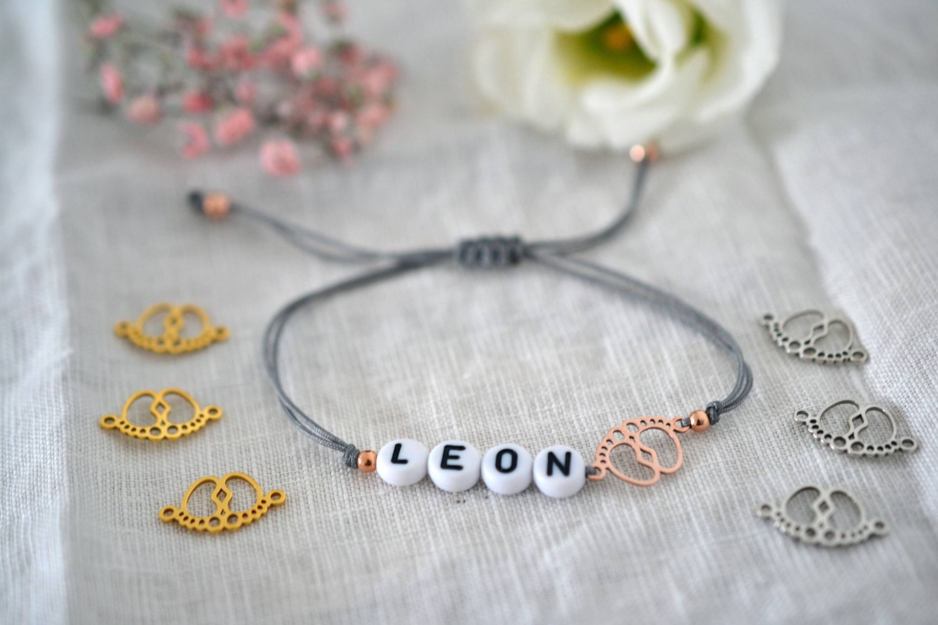 Personalisiertes Armband Zur Geburt | Babyfüße Aus 925 Sterling Silber Geschenk Geburt, Taufe, Muttertag von bracelens