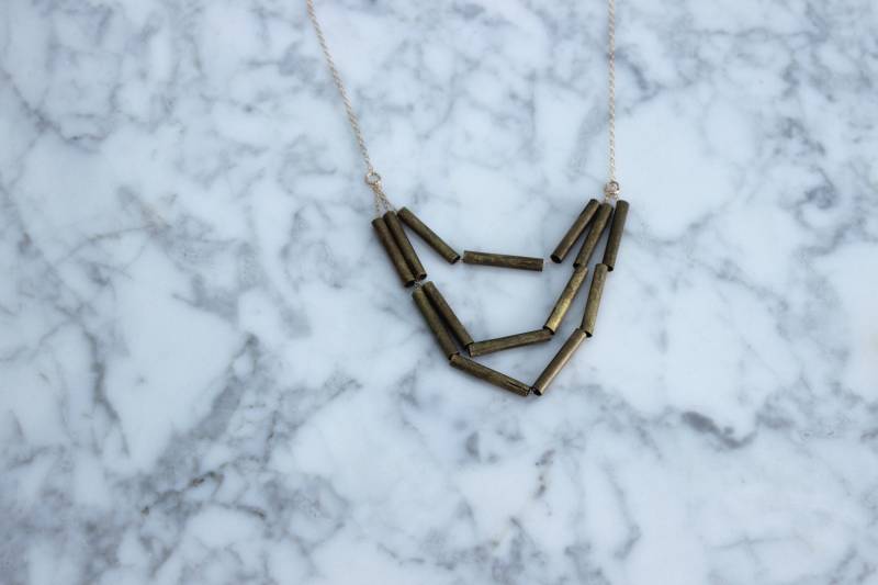 Stäbe Aus Messing Mit Perfekten Patina Auf 3 Stränge 14K Gold Gefüllt Zarte Kette Stäbe Aus Messing Mit Perfekten Patina Auf 3 Stränge 14K Gold Gefüllt Zarte Kette von brackishchannel