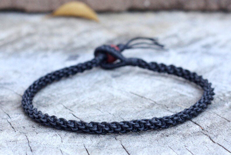 Einfache Schwarze Gewachste Schnur Gewebt Unisex Fußkettchen Oder Armband von brasslady