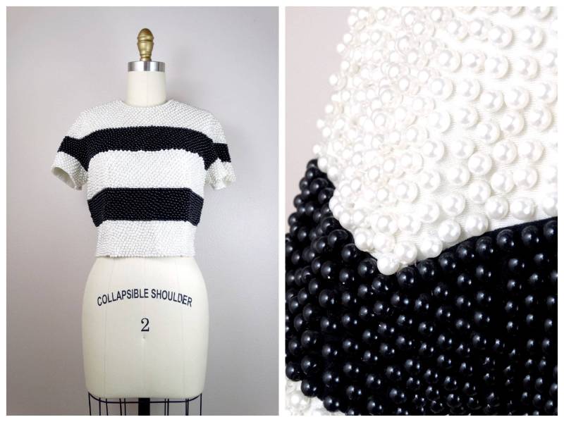 All Pearl Beaded Crop Top // Stark Verziertes Oberteil Mit Schwarzen Und Weißen Perlen Heavy Stripe Verziertes von braxae