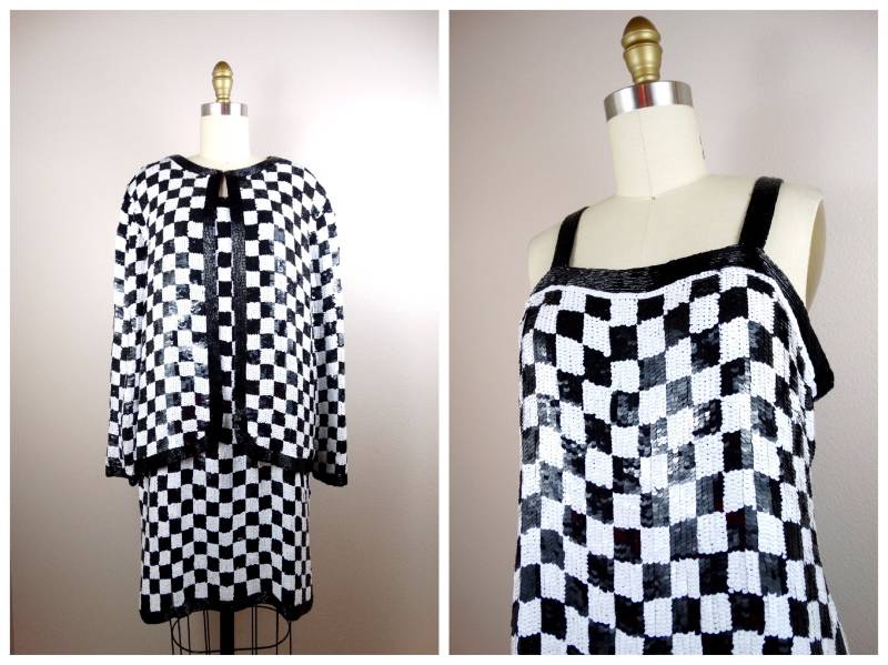 Retro Paillettenbesetztes Kleid Und Jacke ‣ Schwarz-Weißes Vintage Pailletten-Schachbrettkleid von braxae