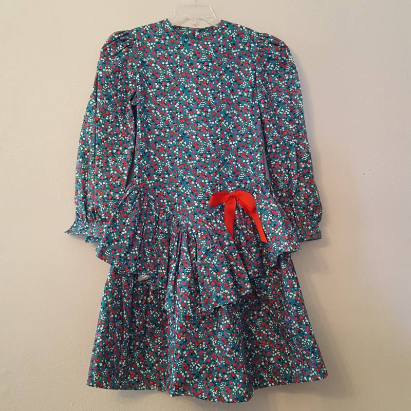 Vintage 80Er Jahre Geblümtes Kleid in Grün Und Stufen Rüschen - Größe 38- Neu, Ungetragen von breedbabynyc