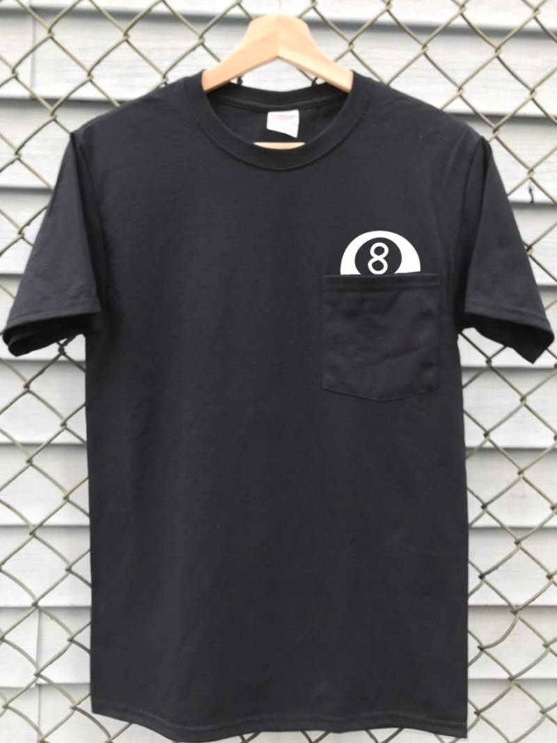 Lustige Tasche Billard Ball 8 Mode Geschenk Unisex T-Shirt von breezetees