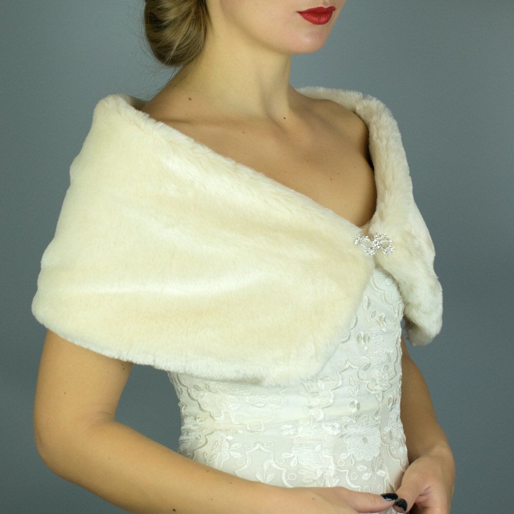 Creme Licht Beige Champagner Minx Kunstpelz Shrug Wrap Capelet Schal Ideal Für Ihre Hochzeit Party Abendkleid Brautjungfern Braut Creme Licht Beige Champagner Minx Kunstpelz Shrug Wrap Capelet Schal Ideal Für Ihre Hochzeit Party Abendkleid Brautjungfern Braut von bridalspain