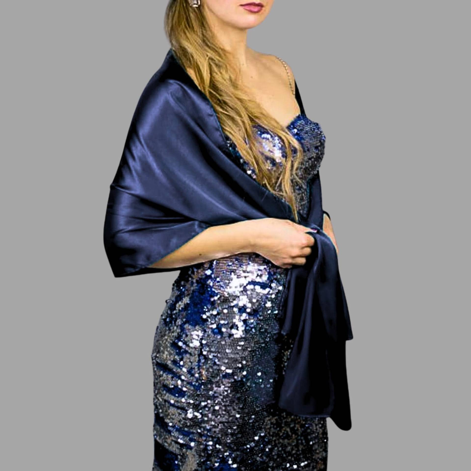 Dunkelblauer Satin-Schal, Marine Blauer Schal, Damenschal, Braut-Schal, Brautschal, Braut Bolero, Schal Dunkelblauer Satin-Schal, Marine Blauer Schal, Damenschal, Braut-Schal, Brautschal, Braut Bolero, Schal von bridalspain