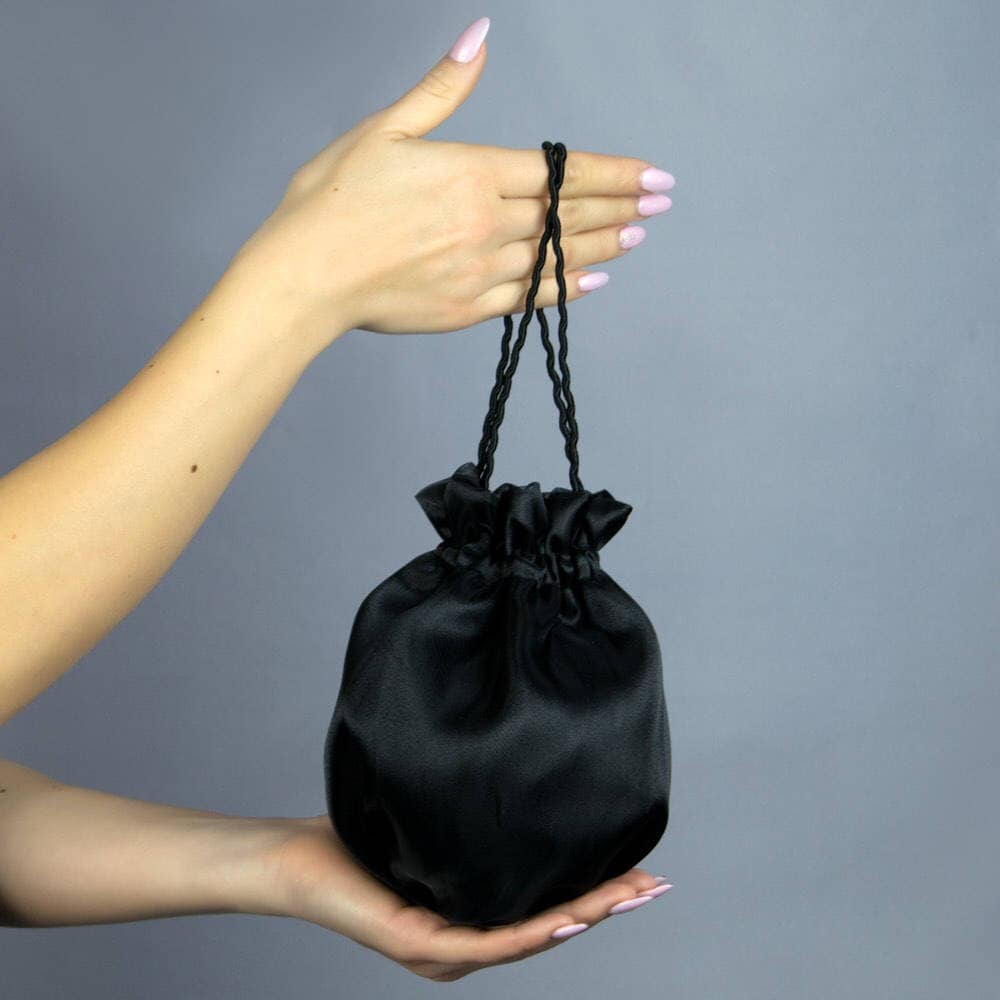 Elegante Schwarze Satintasche Geldtasche Geldbörse Spitze Schwarzes Kleid Brauttasche Abendsatin Seidentasche Elegante Schwarze Satintasche Geldtasche Geldbörse Spitze Schwarzes Kleid Brauttasche Abendsatin Seidentasche von bridalspain