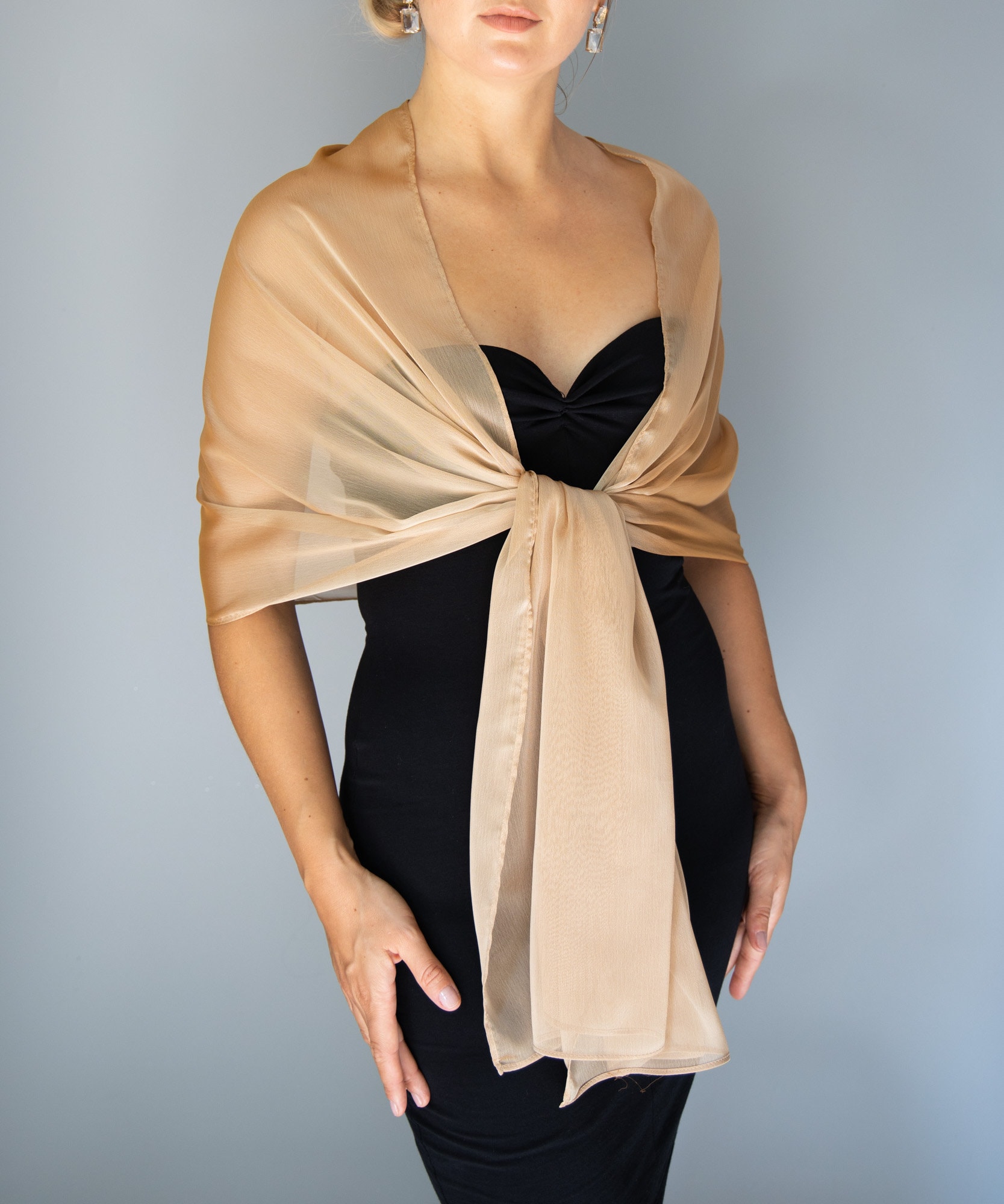 Goldener Wrap Champagner Goldener Schal Bolero Brautjungfern Geschenk Hochzeit Shrug Mutter Der Braut Chiffon Frau N20 Goldener Wrap Champagner Goldener Schal Bolero Brautjungfern Geschenk Hochzeit Shrug Mutter Der Braut Chiffon Frau N20 von bridalspain