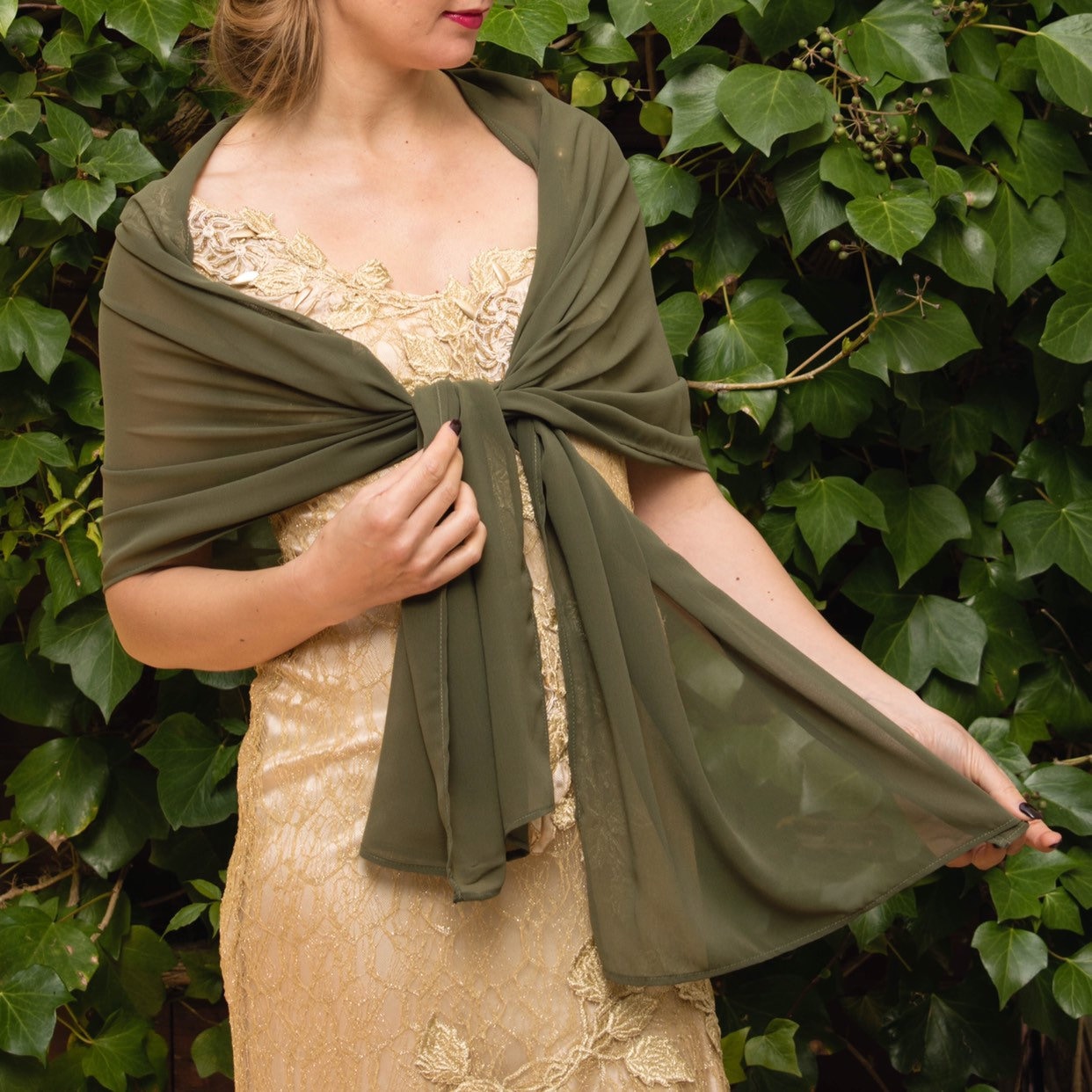 Olivgrüner Schal Olivgrüner Wrap Khaki Grüner Tuch Chiffon Chiffon-Schal Brautjungfern Abschlußball Grün Olivgrüner Schal Olivgrüner Wrap Khaki Grüner Tuch Chiffon Chiffon-Schal Brautjungfern Abschlußball Grün von bridalspain