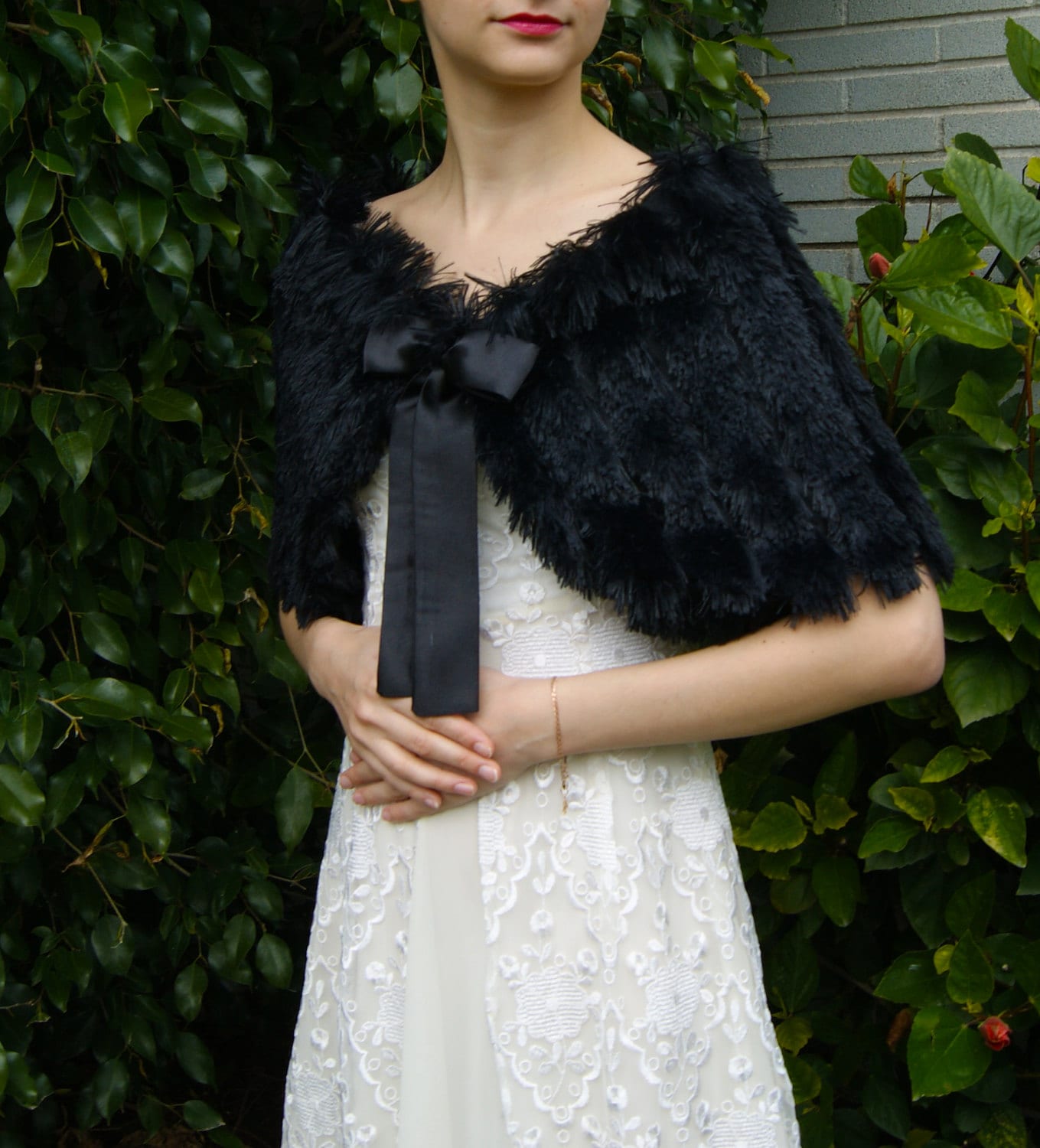 Schwarzer Kunstpelz Schal Winter Hochzeit Shrug Braut Party Satinbänder Sehr Weicher Stoff/Boa Look Schwarzer Kunstpelz Schal Winter Hochzeit Shrug Braut Party Satinbänder Sehr Weicher Stoff/Boa Look von bridalspain