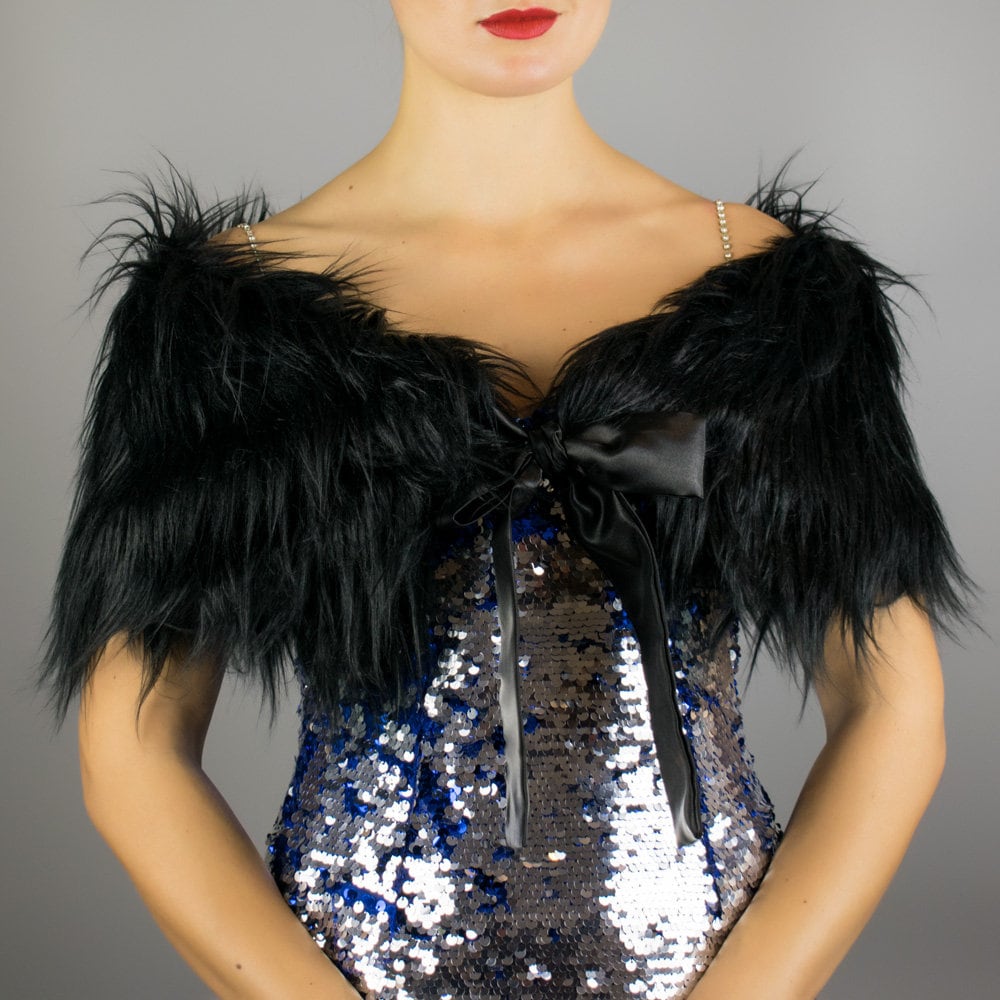 Schwarzer Kunstpelz Wrap Schal Shrug Brautjungfer Cape Bolero Futter Satin Brosche Kunstfell Braut Schwarzer Kunstpelz Wrap Schal Shrug Brautjungfer Cape Bolero Futter Satin Brosche Kunstfell Braut von bridalspain