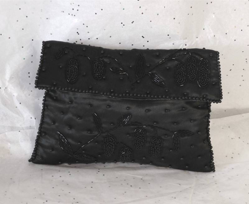 Vintage 1940's Wwii Schwarze Satin Perlen Clutch Geldbörse Abendtasche Bon Soir von bringitbackvintage