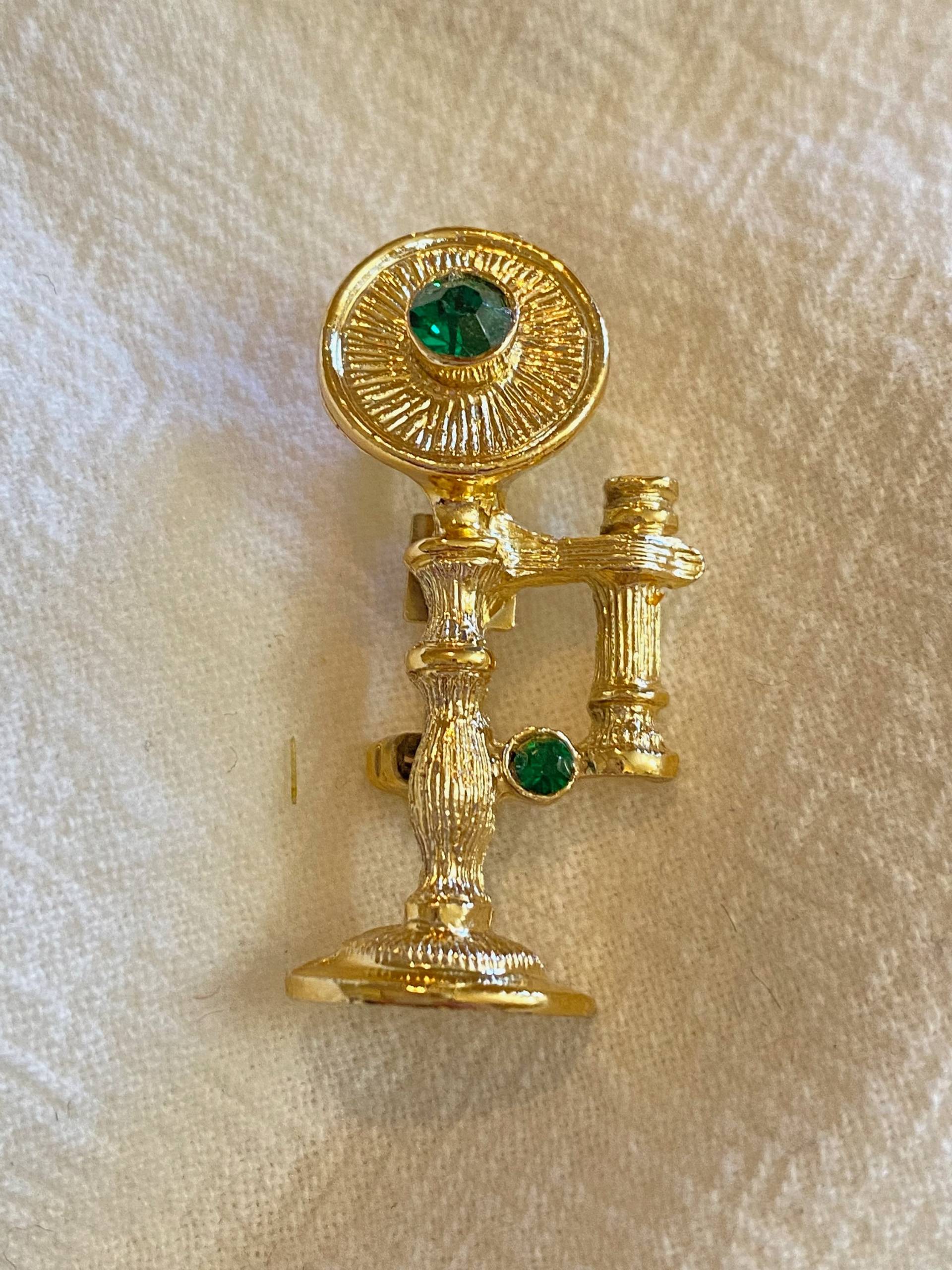Vintage Kerzenständer Telefon Brosche Gerry's Novelty Pin 1970Er Jahre Grün Smaragd Gold von bringitbackvintage