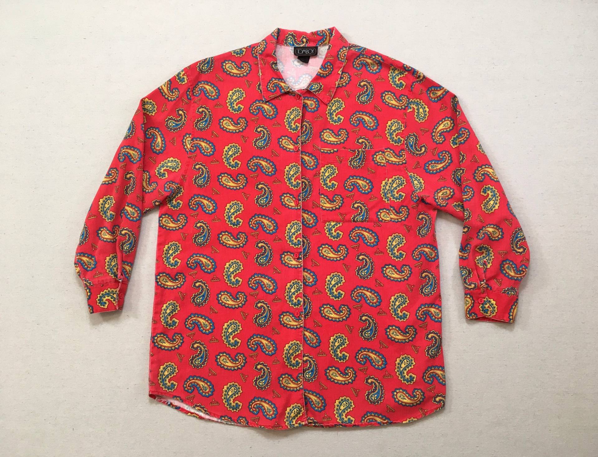 1980Er Jahre, Baumwolle, Flanell, Knopf Hoch, Kragenshirt, in Rot, Mit Gelb Und Blau, Paisleydruck von brinkdwellers