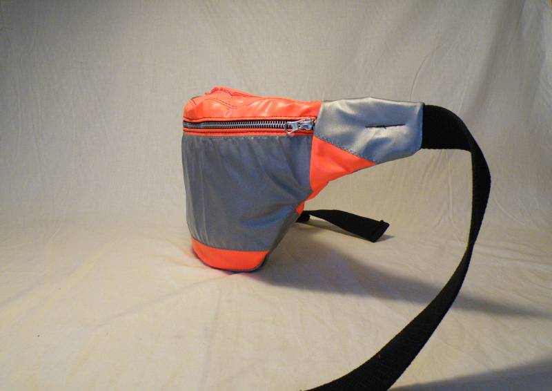 Upcycling Bauchtasche/Fanny Pack Aus Recyclter Warnweste, Neon, Orange von bro42