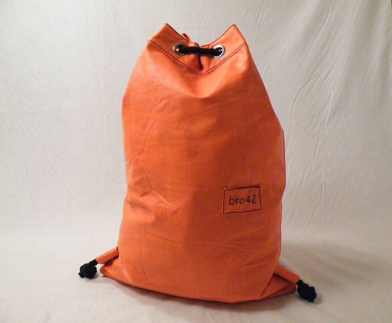 Upcycling Matchbeutel Aus Recyclter Warnweste Upcycling Matchbeutel Aus Recyclter Warnweste von bro42