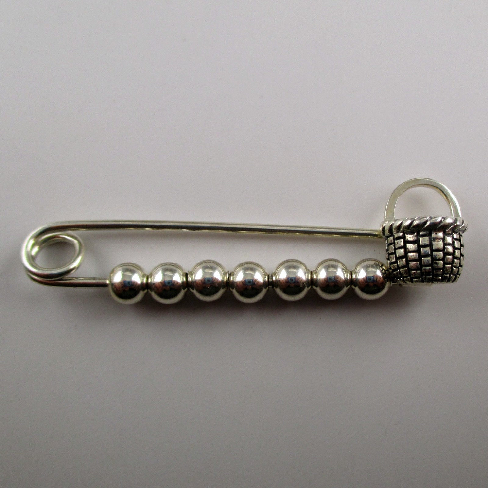 Basket Charm Pin, Sterling Silber, Charm Pin, Schal Brooc, Kilt Brautjungfern Geschenk, Silber Brosche, Perlen Tochter Geschenk von brocosi