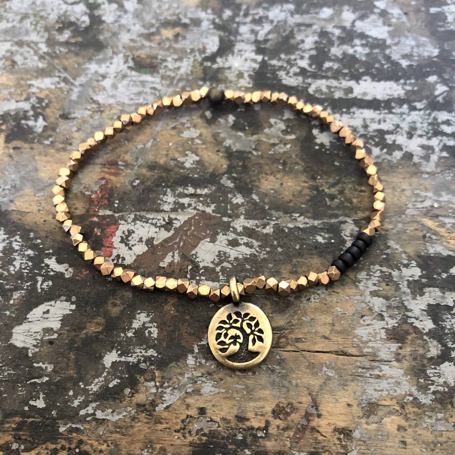 Christopher "Pikachu" Armband Baum Des Lebens Armbänder Unterstützen Lokale Bewusstsein Christopher "Pikachu" Armband Baum Des Lebens Armbänder Unterstützen Lokale Bewusstsein von brokengypsybracelets