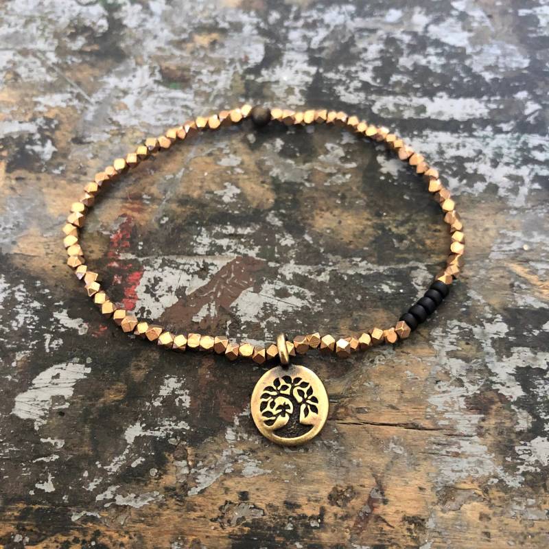 Christopher "Pikachu" Armband Baum Des Lebens Armbänder Unterstützen Lokale Bewusstsein Christopher "Pikachu" Armband Baum Des Lebens Armbänder Unterstützen Lokale Bewusstsein von brokengypsybracelets