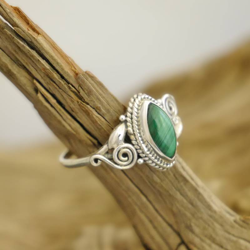 Filigraner Ring Mit Malachit, 925Er Silber von bsmasala